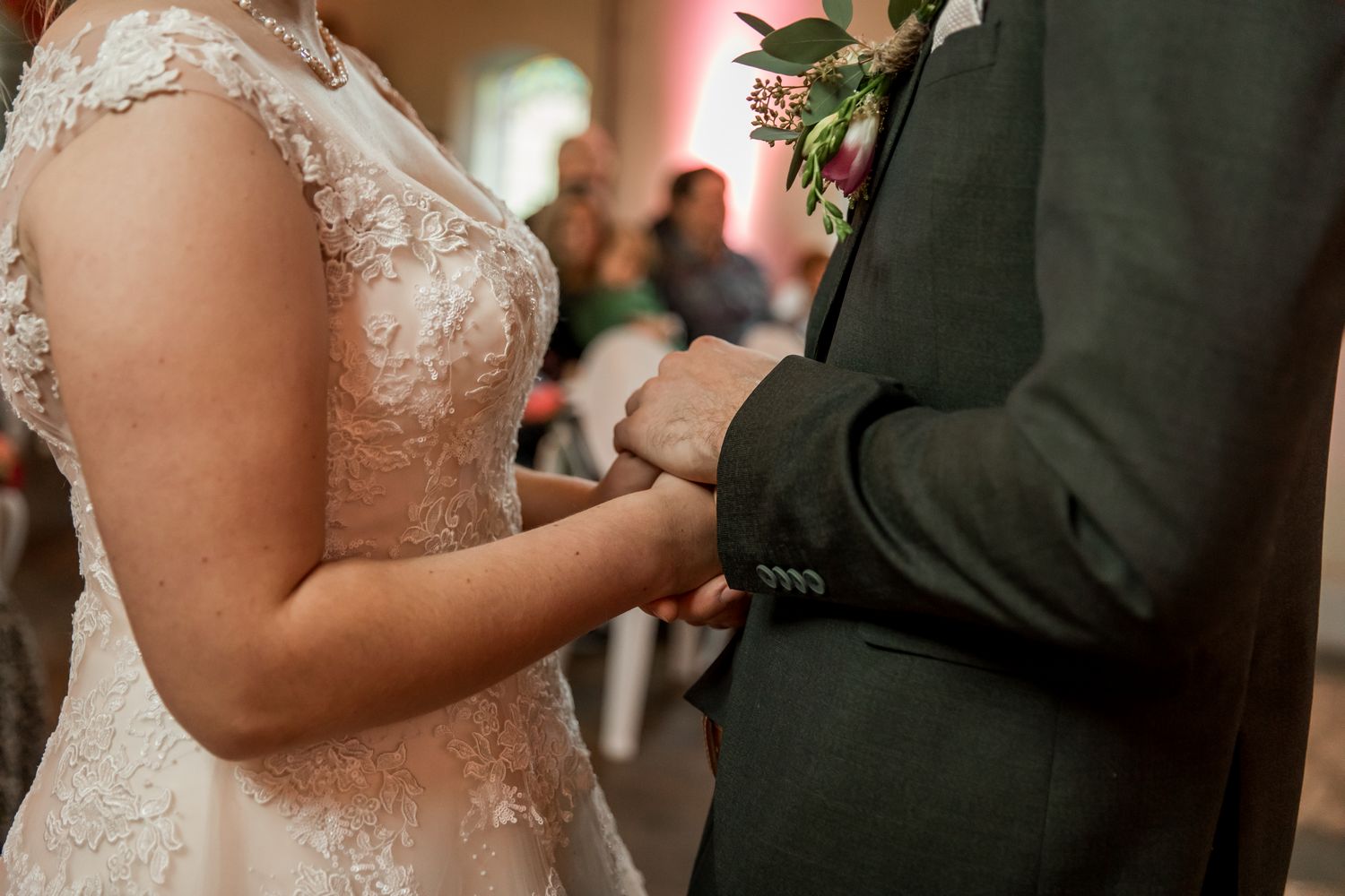 foto van handenvasthouden